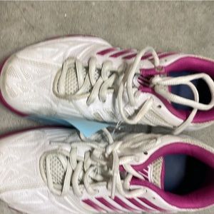 K Swiss tennis shoes Girls size 4